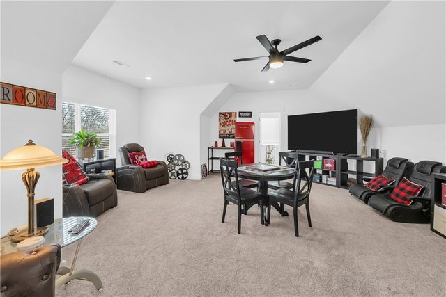 9801 Rebel Road, Gravette, AR 72736