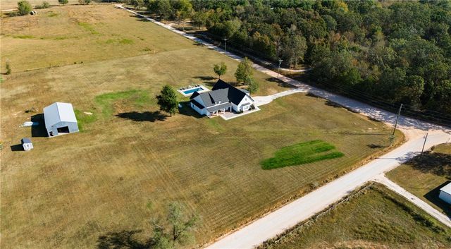 9801 Rebel Road, Gravette, AR 72736