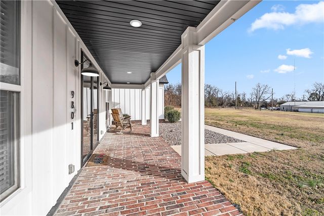 9801 Rebel Road, Gravette, AR 72736