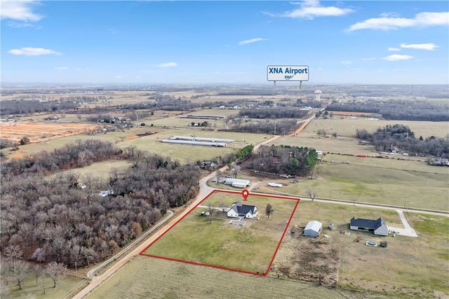 9801 Rebel Road, Gravette, AR 72736