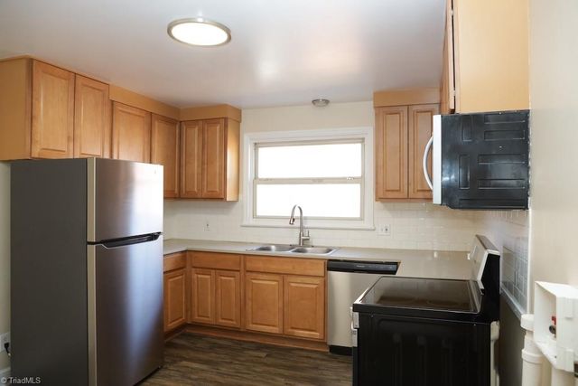 1708 Walker Avenue B, Greensboro, NC 27403