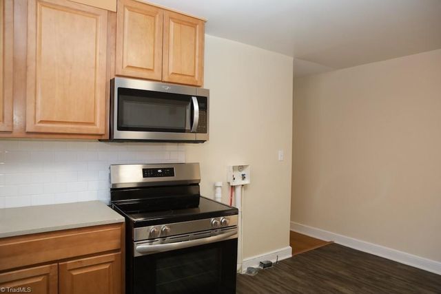 1708 Walker Avenue B, Greensboro, NC 27403