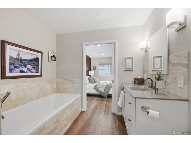 3148 E Long Cir, Centennial, CO 80122