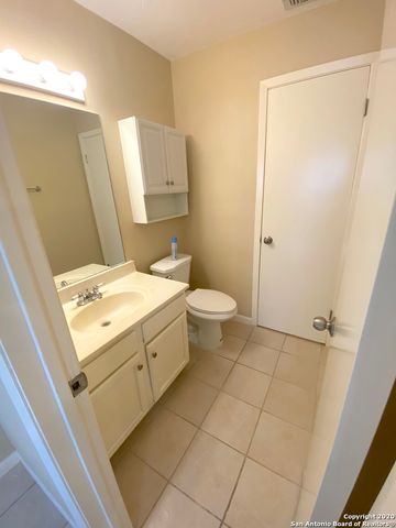 8531 Stonebridge Apt 1, San Antonio, TX 78240