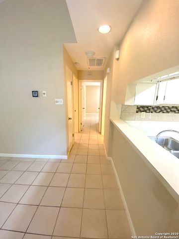 8531 Stonebridge Apt 1, San Antonio, TX 78240
