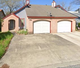 8531 Stonebridge Apt 1, San Antonio, TX 78240