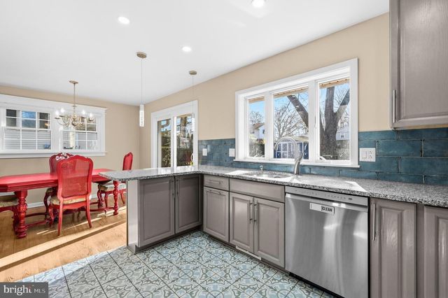 5404 NUTTING DR, Springfield, VA 22151