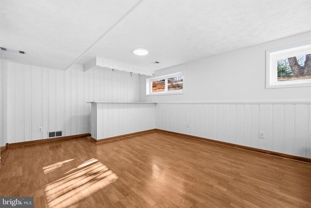 5404 NUTTING DR, Springfield, VA 22151