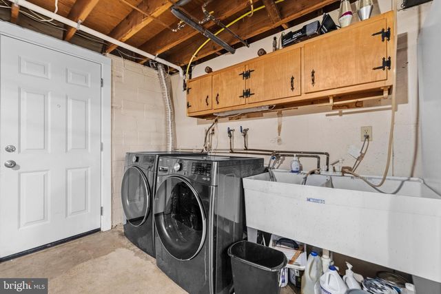 5404 NUTTING DR, Springfield, VA 22151