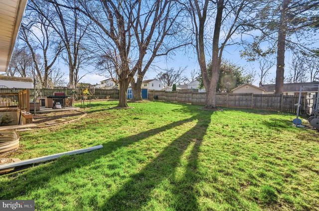 5404 NUTTING DR, Springfield, VA 22151