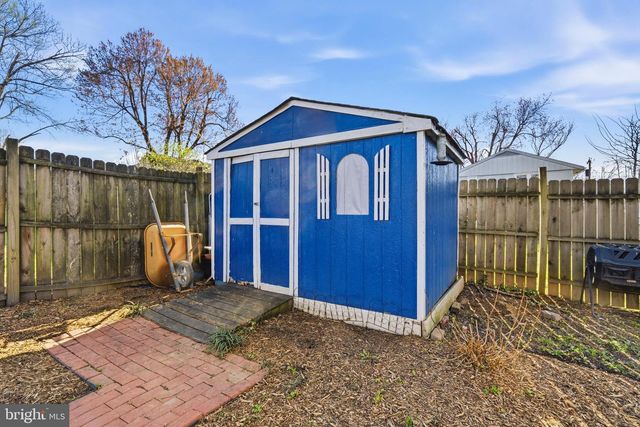 5404 NUTTING DR, Springfield, VA 22151