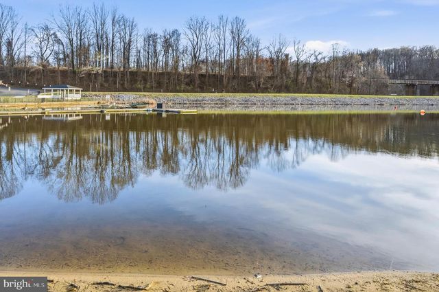 5404 NUTTING DR, Springfield, VA 22151