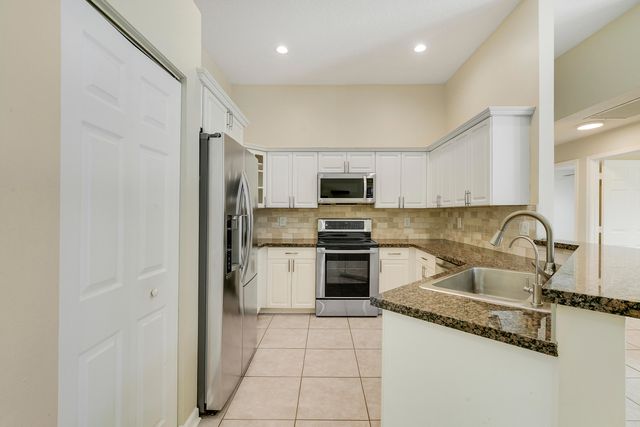 6334 Barbara Street, Jupiter, FL 33458