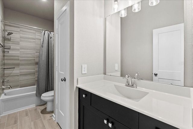 13026 Oleander Bay Lane, Texas City, TX 77568