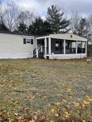 26 Melendy Rd Unit 42, Milford, NH 03055