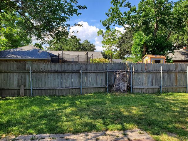 5305 Woodville Lane, Pearland, TX 77584
