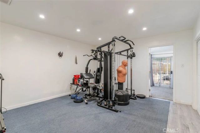 7230 Case Avenue, Sun Valley, CA 91352