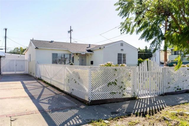 7230 Case Avenue, Sun Valley, CA 91352