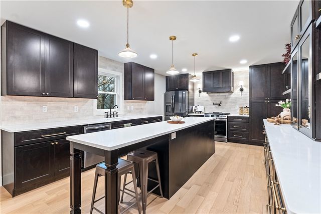 1 Bankfoot Drive, Bella Vista, AR 72715