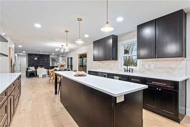 1 Bankfoot Drive, Bella Vista, AR 72715