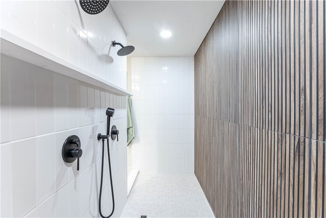 1 Bankfoot Drive, Bella Vista, AR 72715