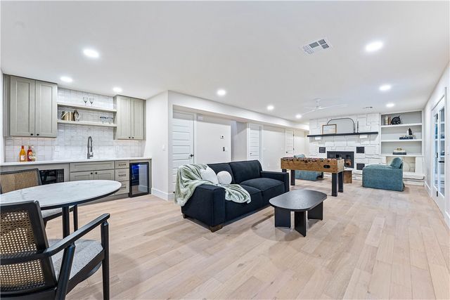 1 Bankfoot Drive, Bella Vista, AR 72715