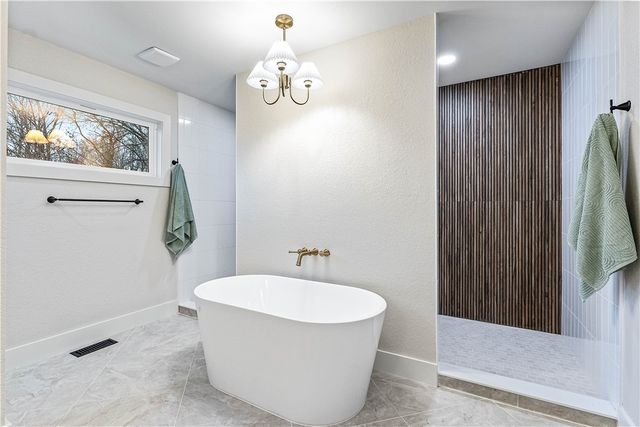 1 Bankfoot Drive, Bella Vista, AR 72715