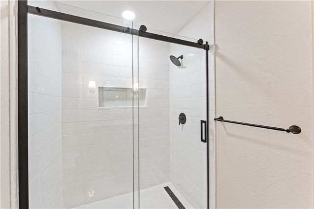 1 Bankfoot Drive, Bella Vista, AR 72715