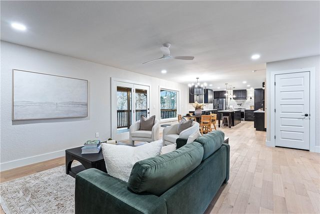 1 Bankfoot Drive, Bella Vista, AR 72715