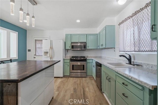 3206 4th, Clearlake, CA 95422