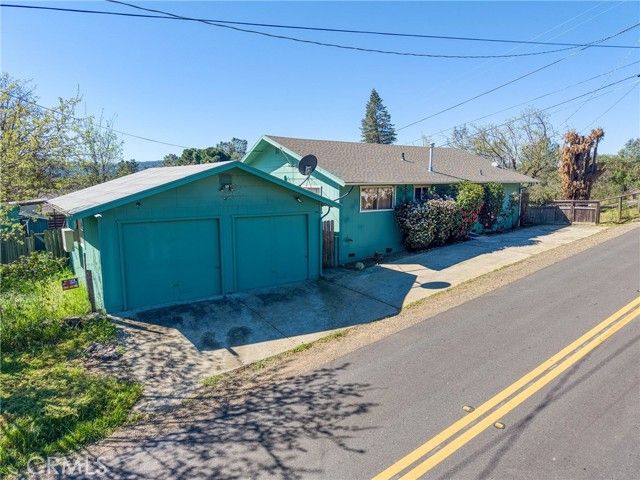 3206 4th, Clearlake, CA 95422