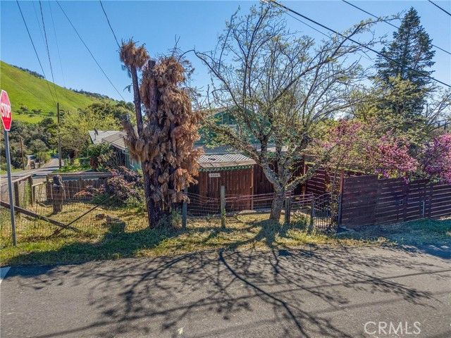 3206 4th, Clearlake, CA 95422