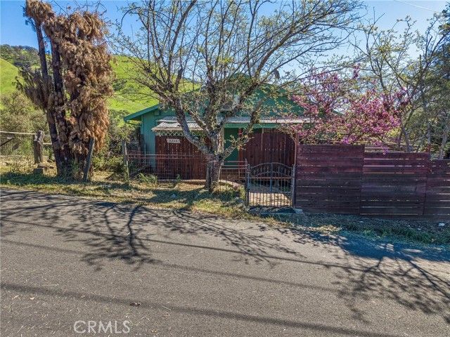 3206 4th, Clearlake, CA 95422
