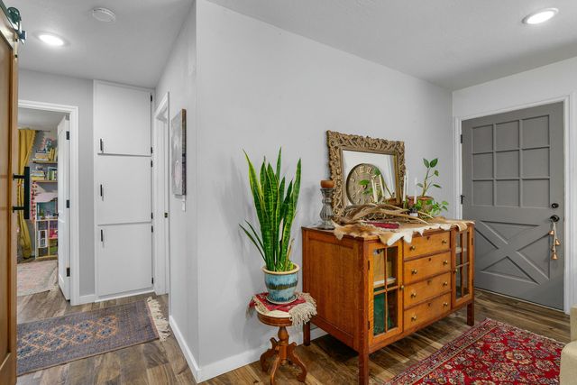 3300 Cloverlawn Drive, Grants Pass, OR 97527