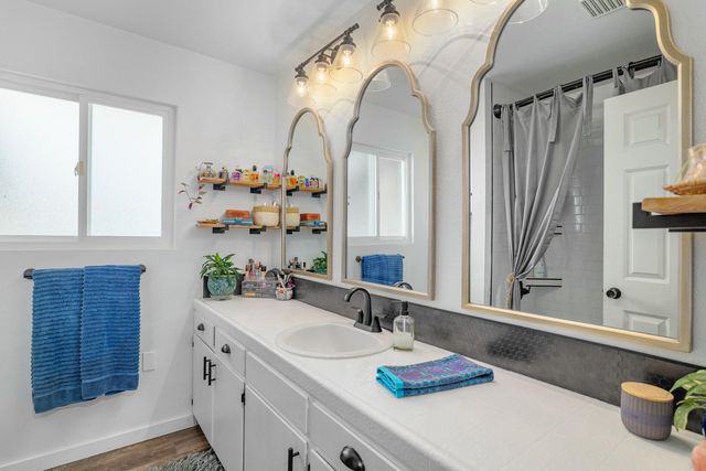 3300 Cloverlawn Drive, Grants Pass, OR 97527