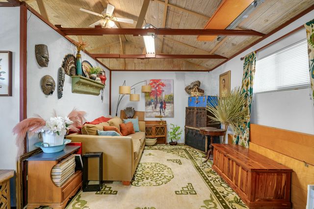 3300 Cloverlawn Drive, Grants Pass, OR 97527