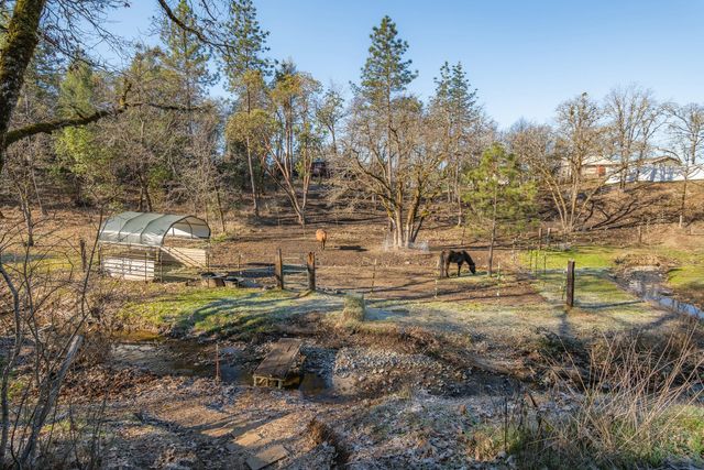 3300 Cloverlawn Drive, Grants Pass, OR 97527