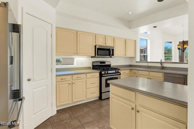 9820 N Star Ranch Place, Tucson, AZ 85742
