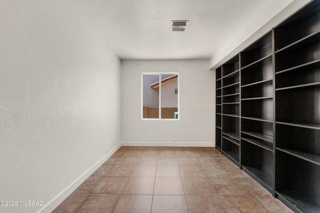 9820 N Star Ranch Place, Tucson, AZ 85742