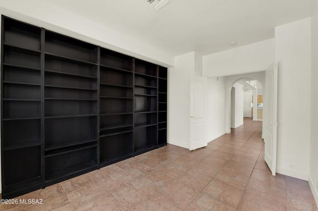 9820 N Star Ranch Place, Tucson, AZ 85742