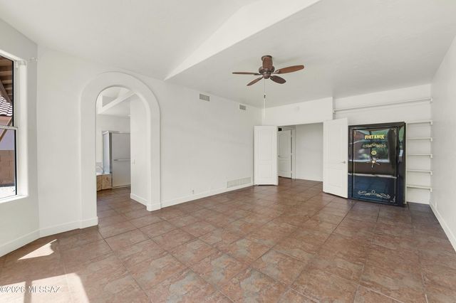 9820 N Star Ranch Place, Tucson, AZ 85742