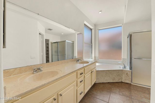 9820 N Star Ranch Place, Tucson, AZ 85742