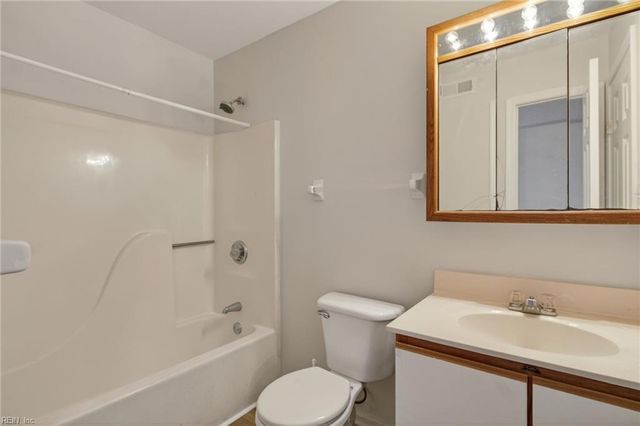 315 24th St Apt 120, Virginia Beach, VA 23451