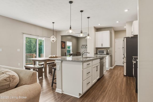 420 Inspiration Ln, Shelbyville, KY 40065