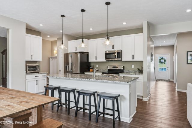 420 Inspiration Ln, Shelbyville, KY 40065