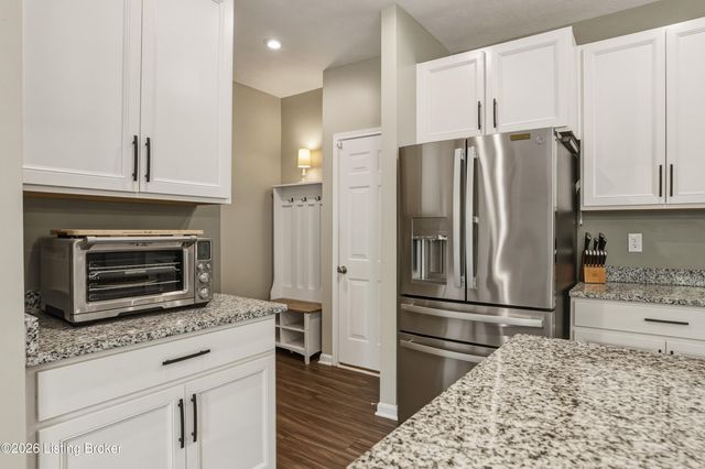 420 Inspiration Ln, Shelbyville, KY 40065