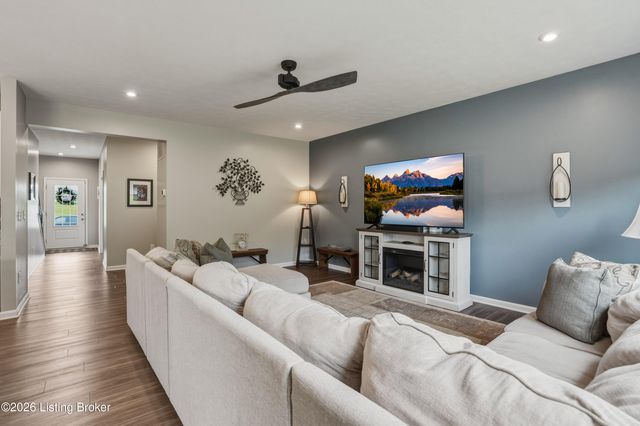 420 Inspiration Ln, Shelbyville, KY 40065
