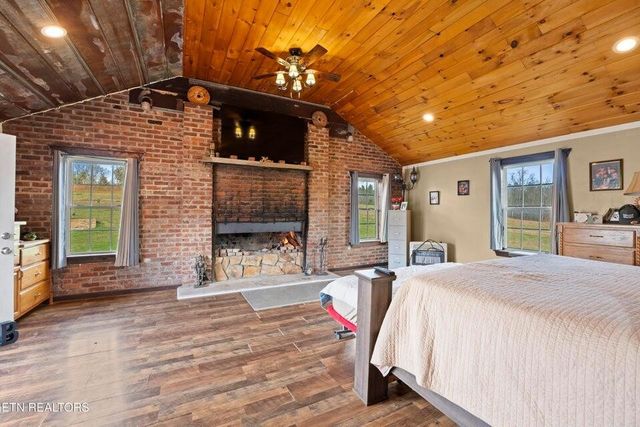 10389 Summer City Road, Spring City, TN 37381