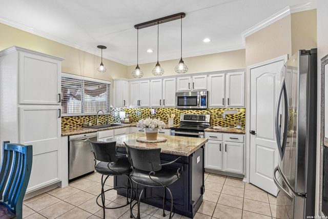 232 CORDERO DR, Cibolo, TX 78108