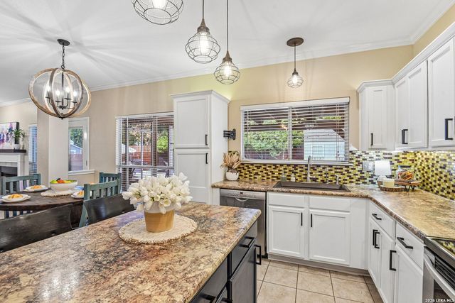 232 CORDERO DR, Cibolo, TX 78108